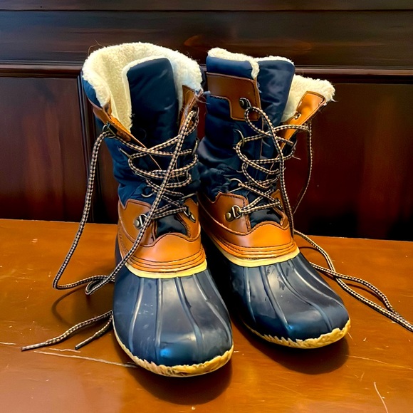 Lands' End Shoes - Lands End duck boot size 6